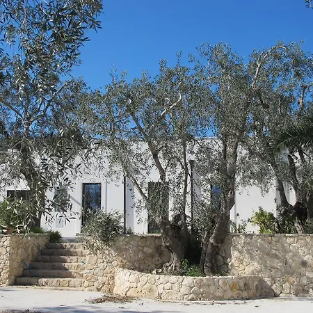 مزرعة للإقامة Tenuta Santa Maria ماتيناتا