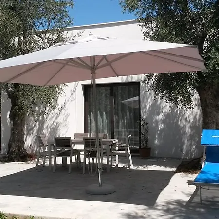 مزرعة للإقامة Tenuta Santa Maria ماتيناتا